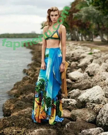 Stella Maxwell nude photo #1588 (stellamaxwell)