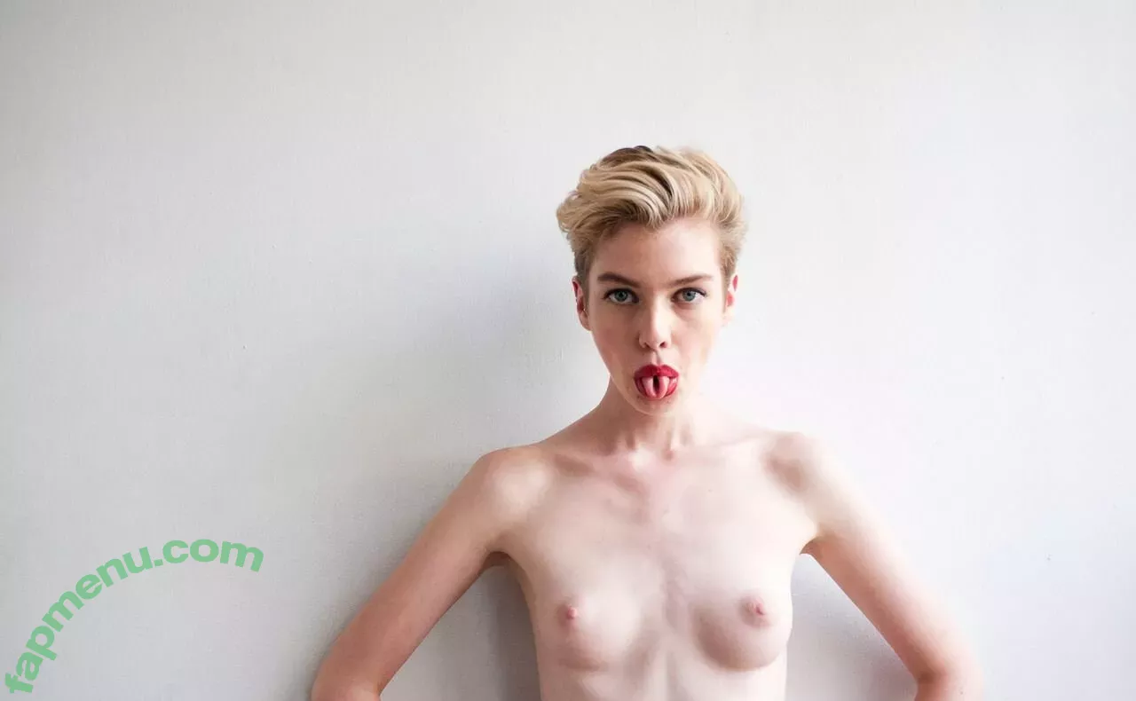 Stella Maxwell nude photo #1699 (stellamaxwell)