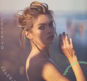 Stella Maxwell / stellamaxwell nude photo #2264