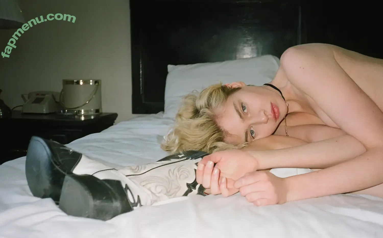 Stella Maxwell nude photo #2055 (stellamaxwell)