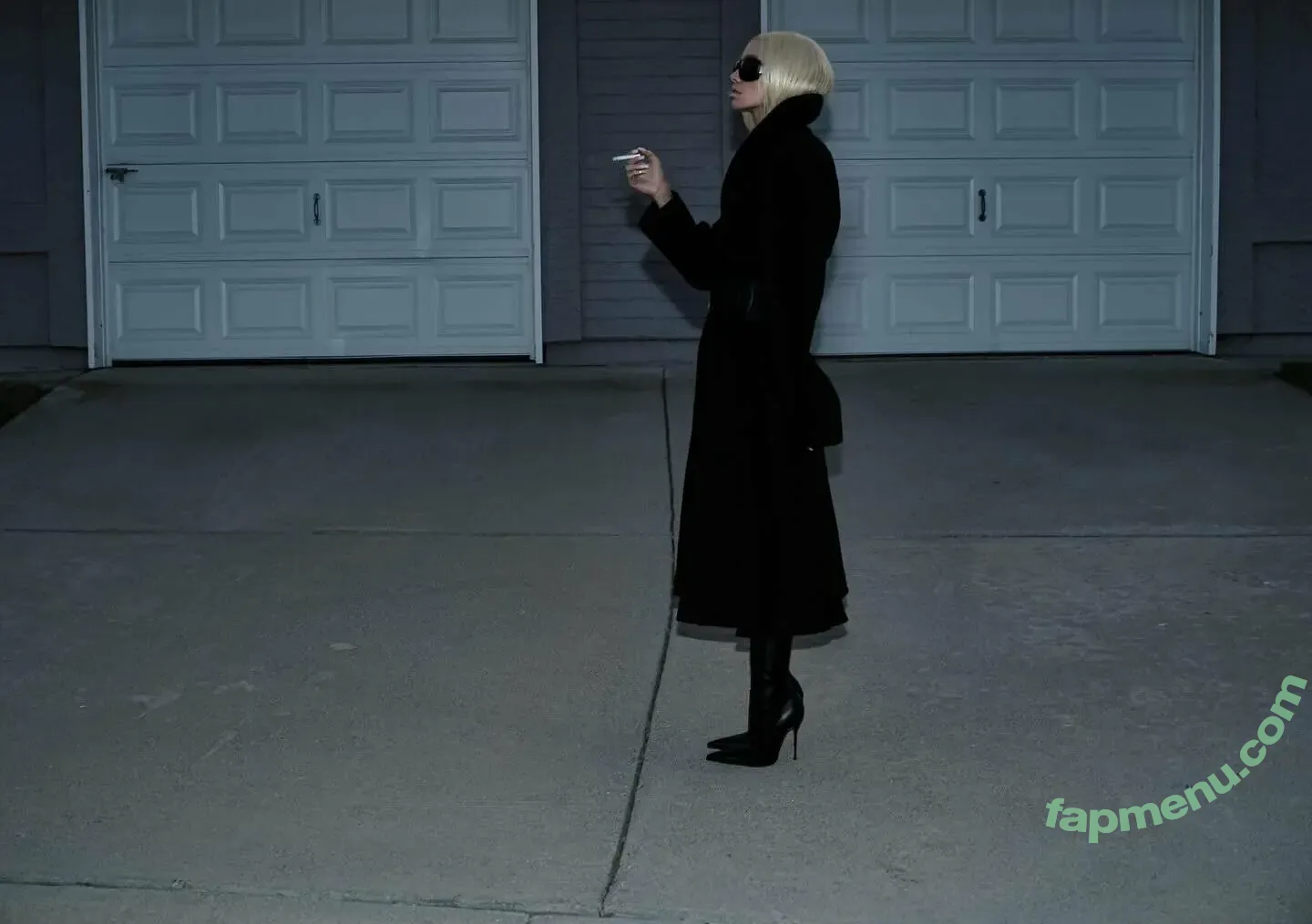 Stella Maxwell nude photo #2349 (stellamaxwell)