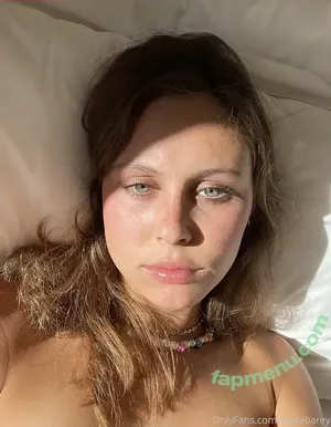 stellabarey / teemarnie nude photo #0007