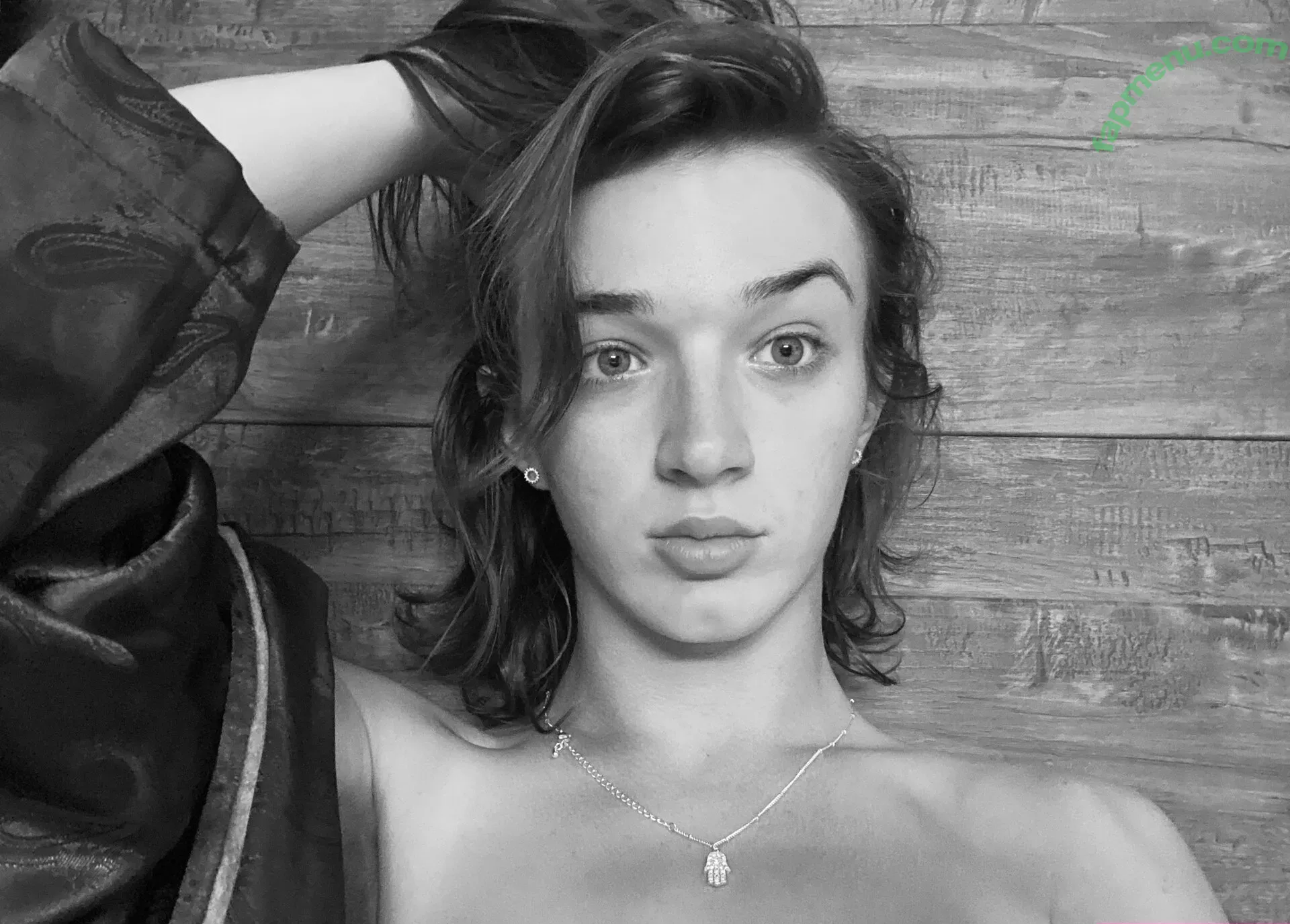 Stellasamore nude photo #0021 (Stellasamore)