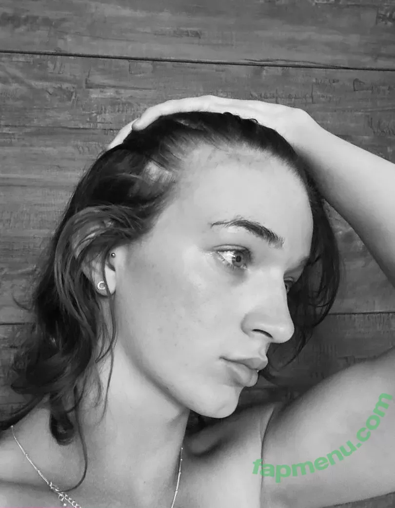 Stellasamore nude photo #0026 (Stellasamore)