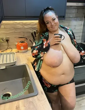 STEP-MOM J / bbwjjjewel_ / jjjewel01 nude photo #0032