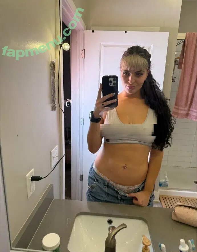 Steph De Lander nude photo #0041 (Persia Pirotta / stephdelander)