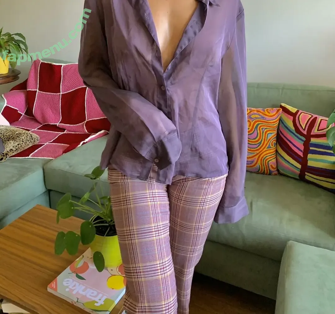 Steph Mandich nude photo #0040 (shopmononoke / stephmandich)