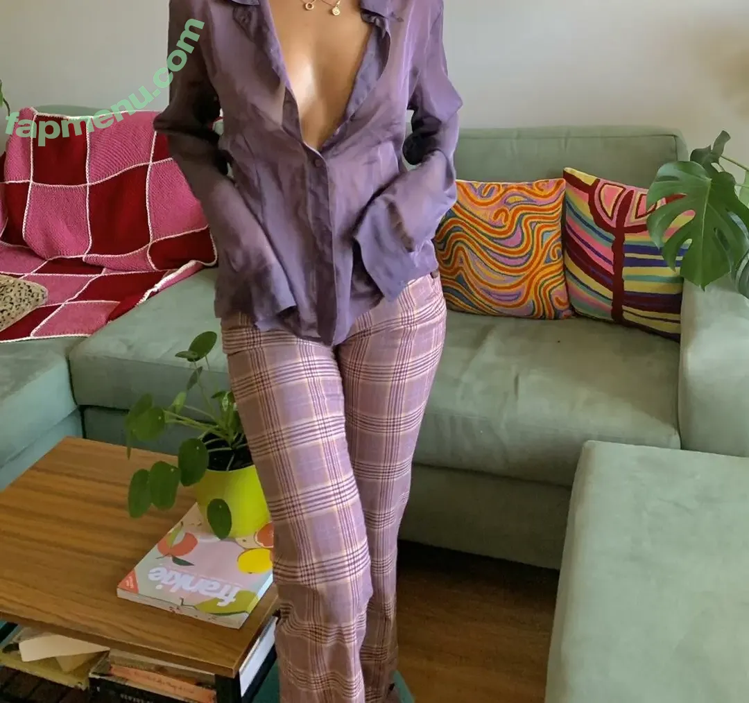 Steph Mandich nude photo #0041 (shopmononoke / stephmandich)