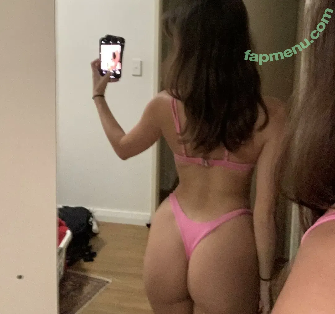 Steph Mandich nude photo #0042 (shopmononoke / stephmandich)