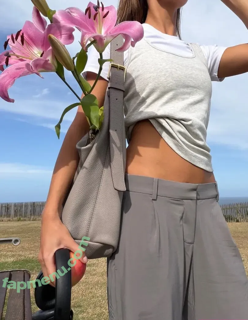 Steph Mandich nude photo #0796 (shopmononoke / stephmandich)