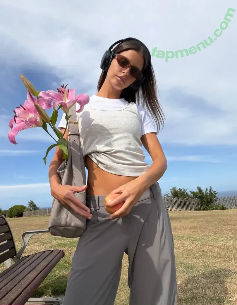 Steph Mandich nude photo #0797 (shopmononoke / stephmandich)