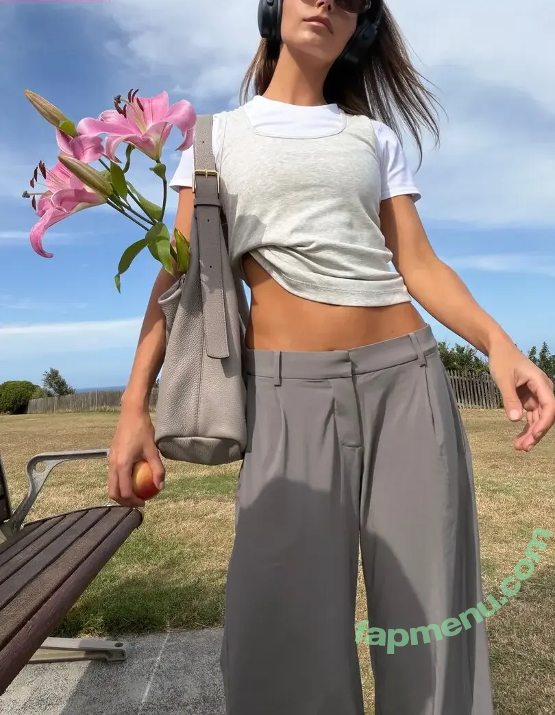 Steph Mandich nude photo #0800 (shopmononoke / stephmandich)