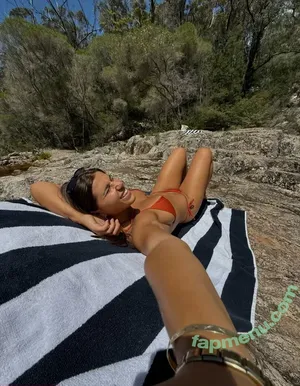 Steph Warmuz / stephwarmuz nude photo #0009