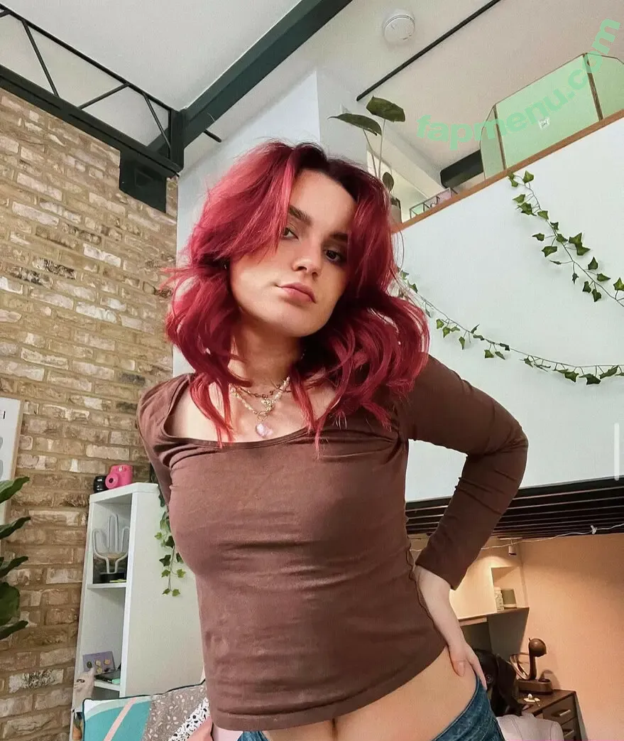Steph0sims nude photo #0008 (stephoshiri)