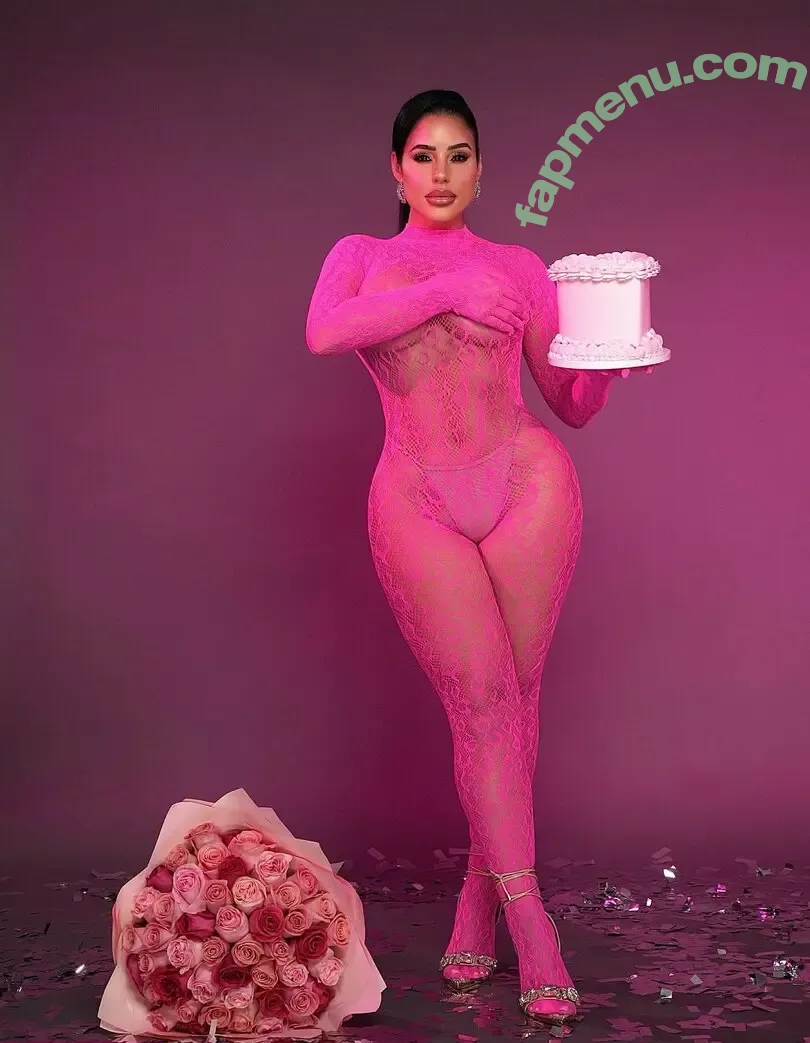 Stephanie Acevedo nude photo #0001 (stephs_music / stephsamusic)