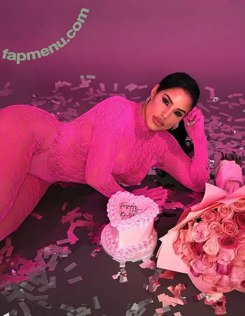 Stephanie Acevedo nude photo #0002 (stephs_music / stephsamusic)