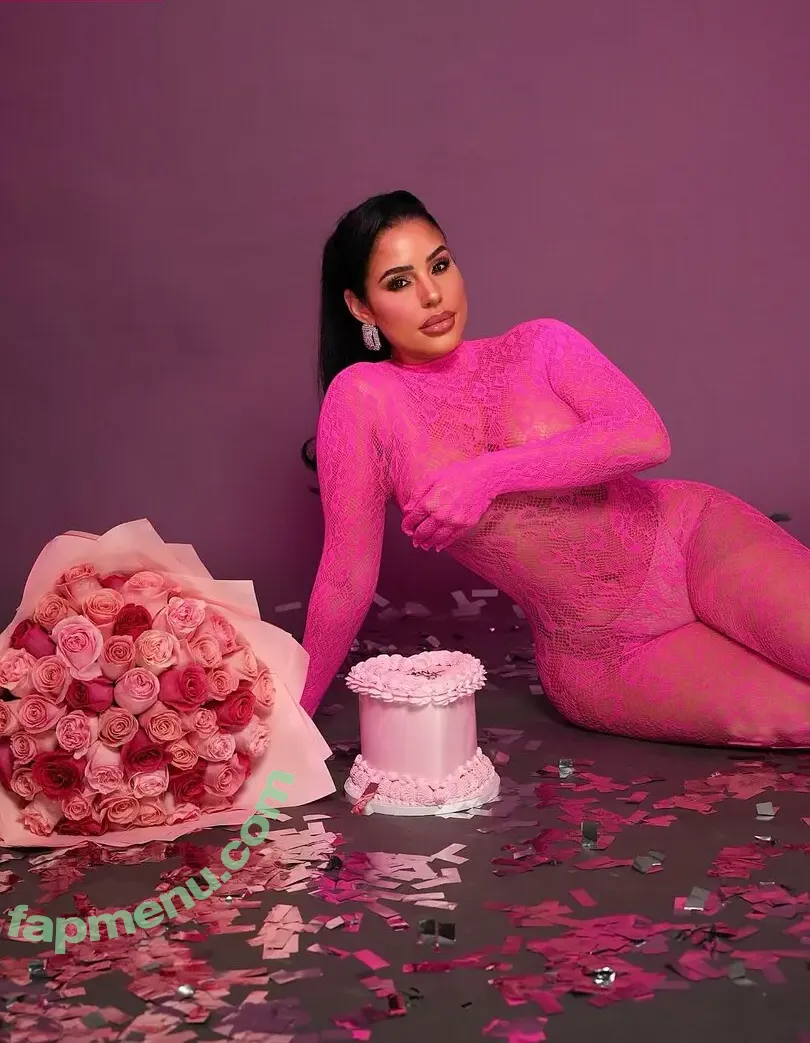 Stephanie Acevedo nude photo #0011 (stephs_music / stephsamusic)