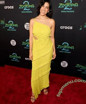 Stephanie Beatriz / Rosa Diaz / bellasramos / iamstephbeatz / stephaniebeatriz nude photo #0378