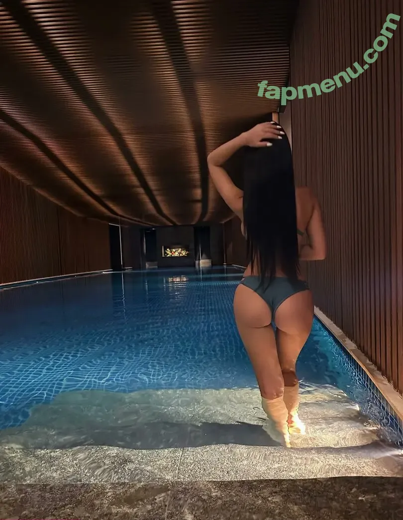 Stephanie Choi nude photo #0020 (stephchoi)