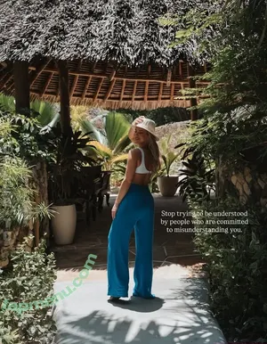 Stephanie Davis / stephaniedavis nude photo #0641