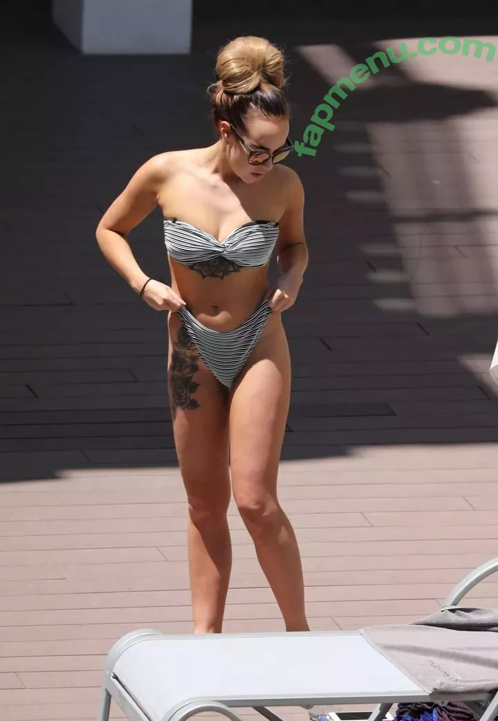 Stephanie Davis nude photo #0005 (elaine-dvs... / stephaniedavis88)