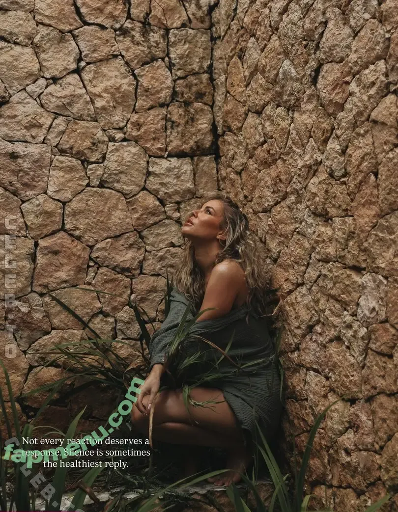 Stephanie Davis nude photo #0640 (stephaniedavis)