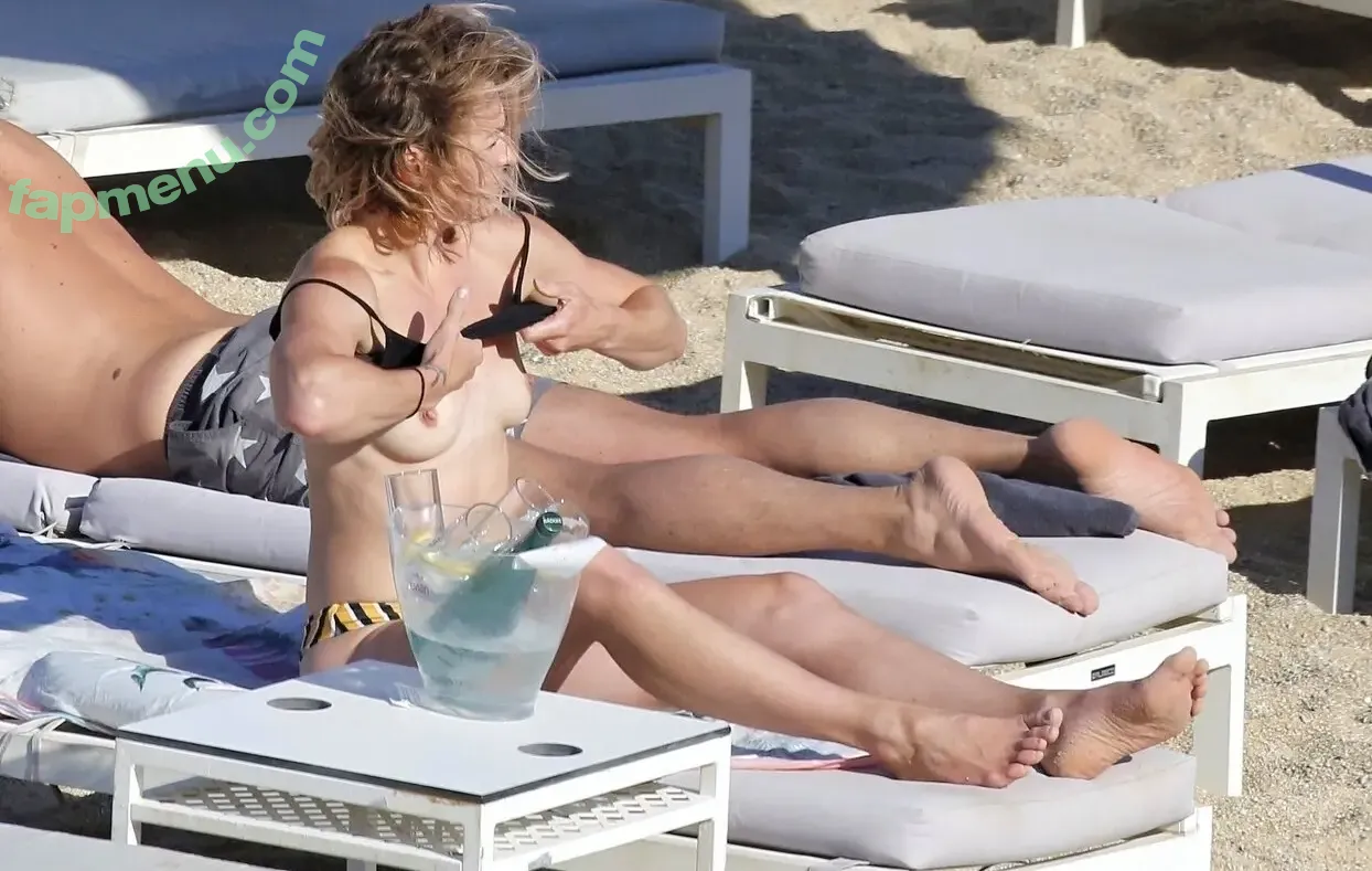 Stephanie Pratt nude photo #0017 (officialstephpratt)