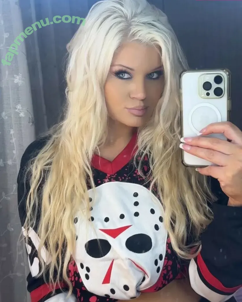 Stephanie Sampson nude photo #0049 (Carmen Lately / Stephy Vlogs / carmenlattemua / stephycarmen)