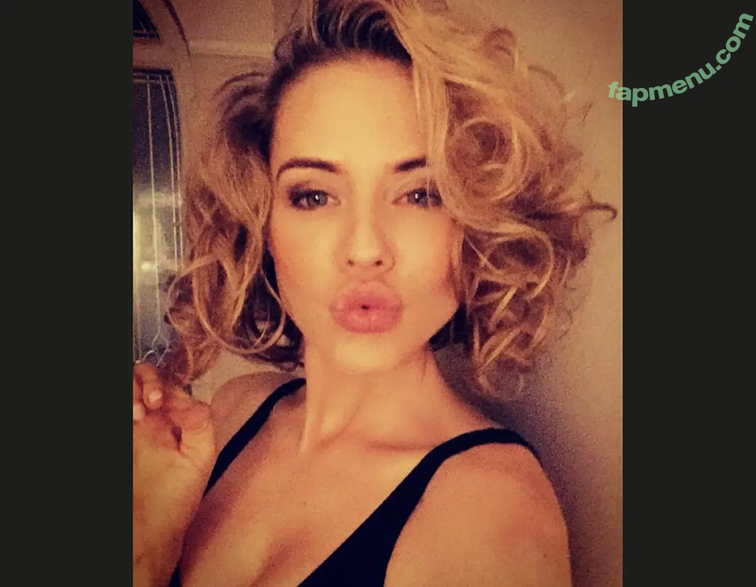 Stephanie Waring nude photo #0100 (steph_waring / stephwaring)