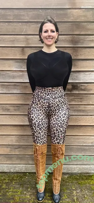 Stephanie Wolf / StephWolfDvP / swolfphoto nude photo #0013