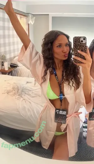 Stephanie Zustovich / stephaniezustovich nude photo #0504