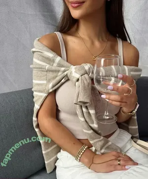 Stephanie Zustovich / stephaniezustovich nude photo #0704