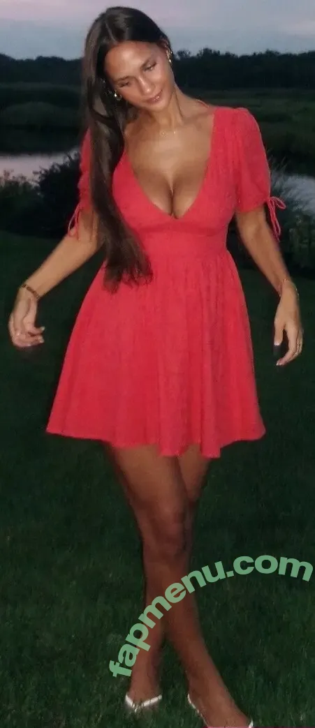 Stephanie Zustovich nude photo #0500 (stephaniezustovich)