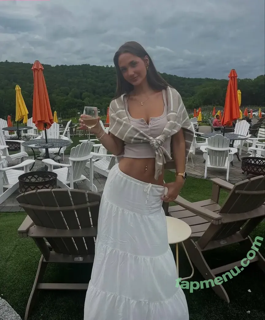 Stephanie Zustovich nude photo #0701 (stephaniezustovich)