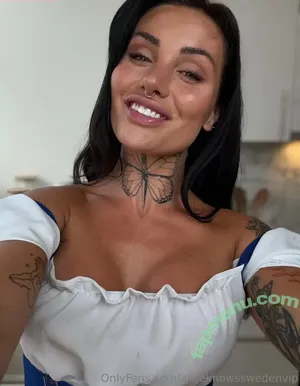 stephaniekisses / drinksbystephhxx nude photo #0029