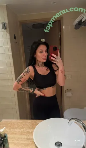stephaniekisses / drinksbystephhxx nude photo #0034