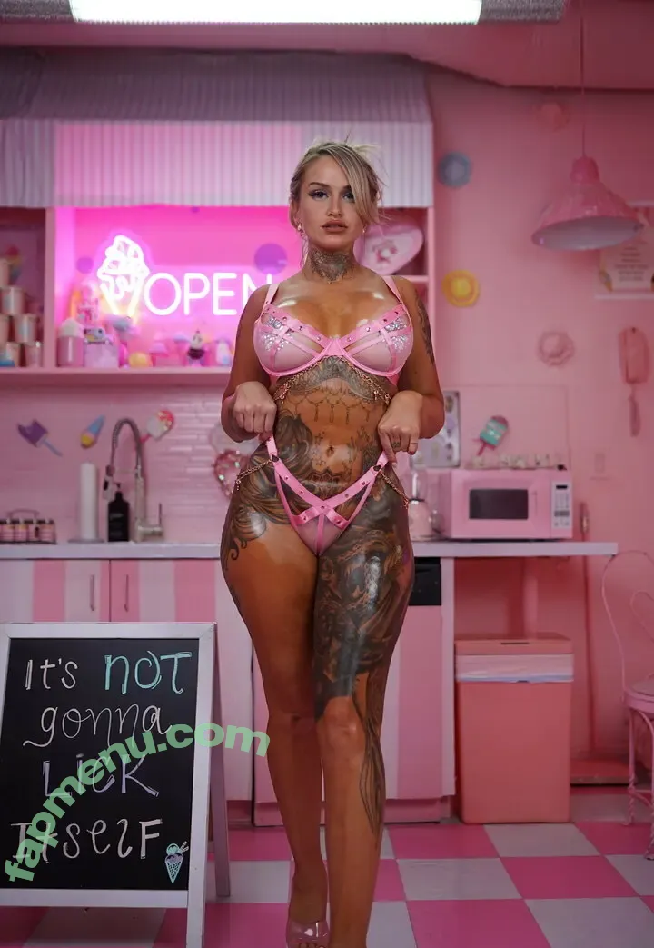 stephaniethestripper nude photo #0018 (stephanielove.official)