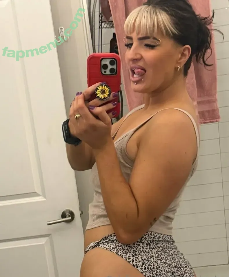 stephdelander nude photo #0038 (stephdelander)