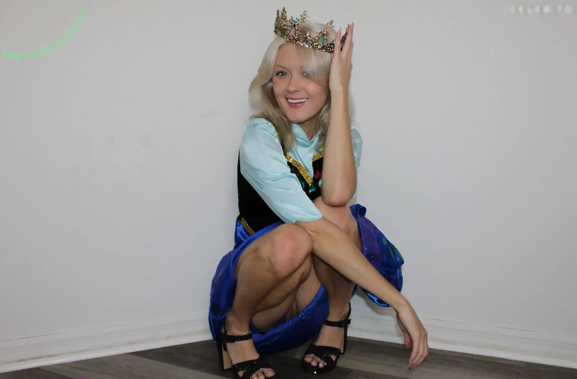 Stephmyers nude photo #0225 (Stephmyers)