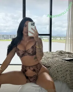 Stephpacca / steph_paccaa nude photo #0001