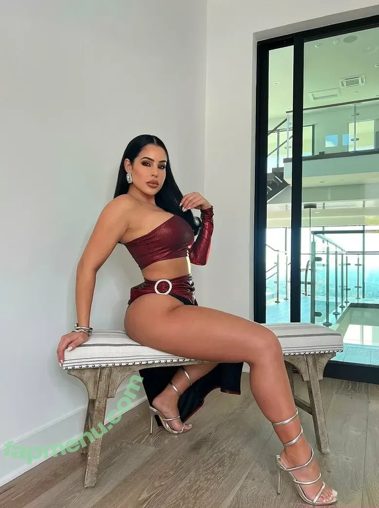 stephsamusic nude photo #0042 (stephs_music)