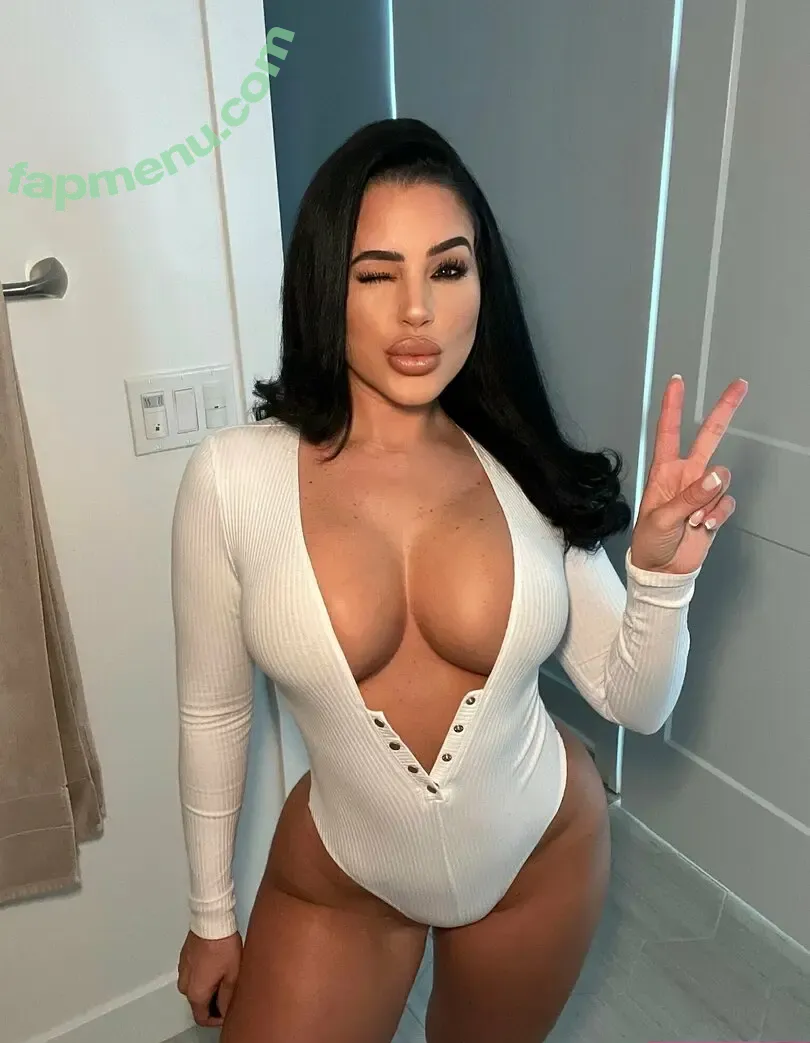 stephsamusic nude photo #0053 (stephs_music)