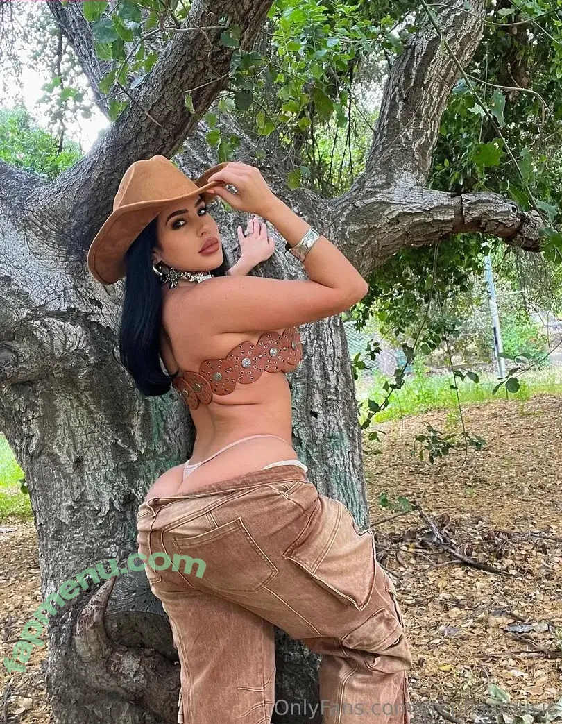 stephsamusic nude photo #0054 (stephs_music)
