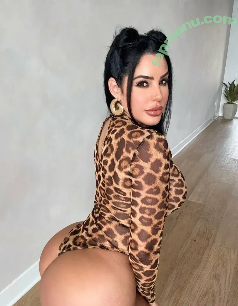 stephsamusic nude photo #0039 (stephs_music)