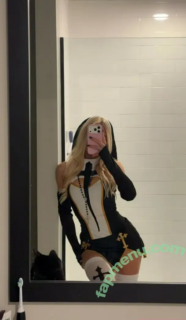 Stepsiskat nude photo #0052 (Katiemilerr / stepsiskate)