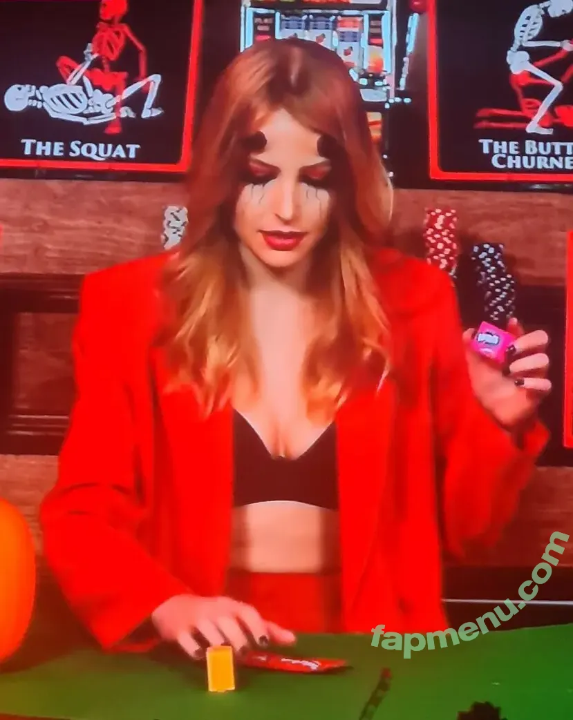 Stevie Wynne Levine nude photo #0093 (GMM / steviewlevine)