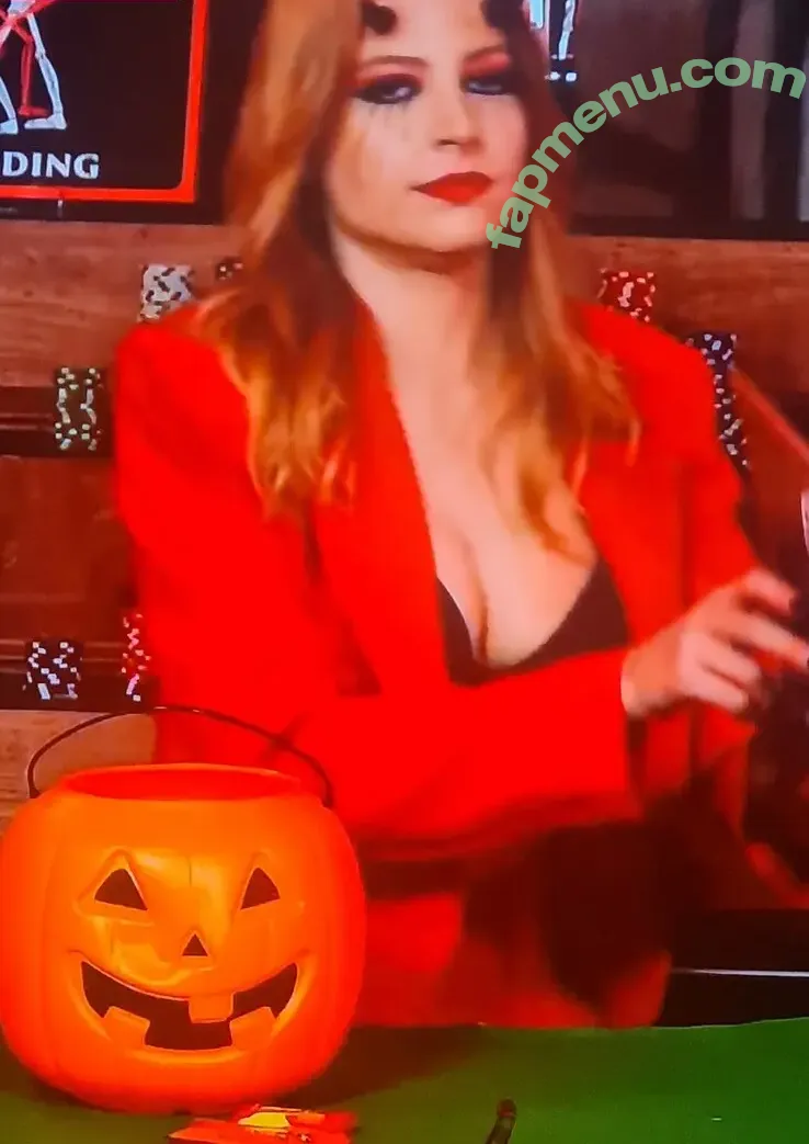 Stevie Wynne Levine nude photo #0119 (GMM / steviewlevine)