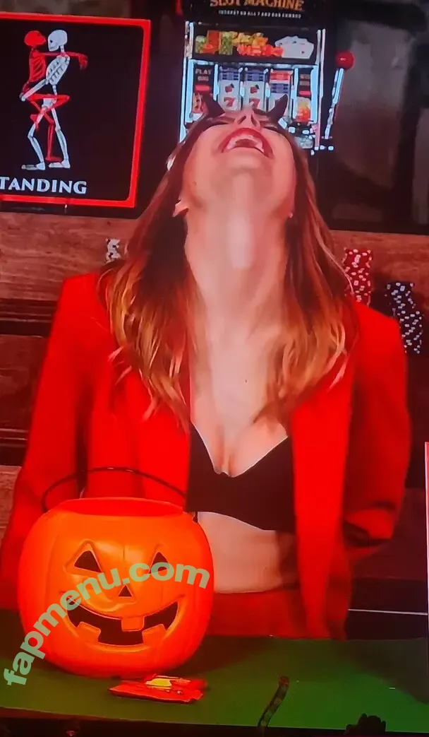 Stevie Wynne Levine nude photo #0120 (GMM / steviewlevine)