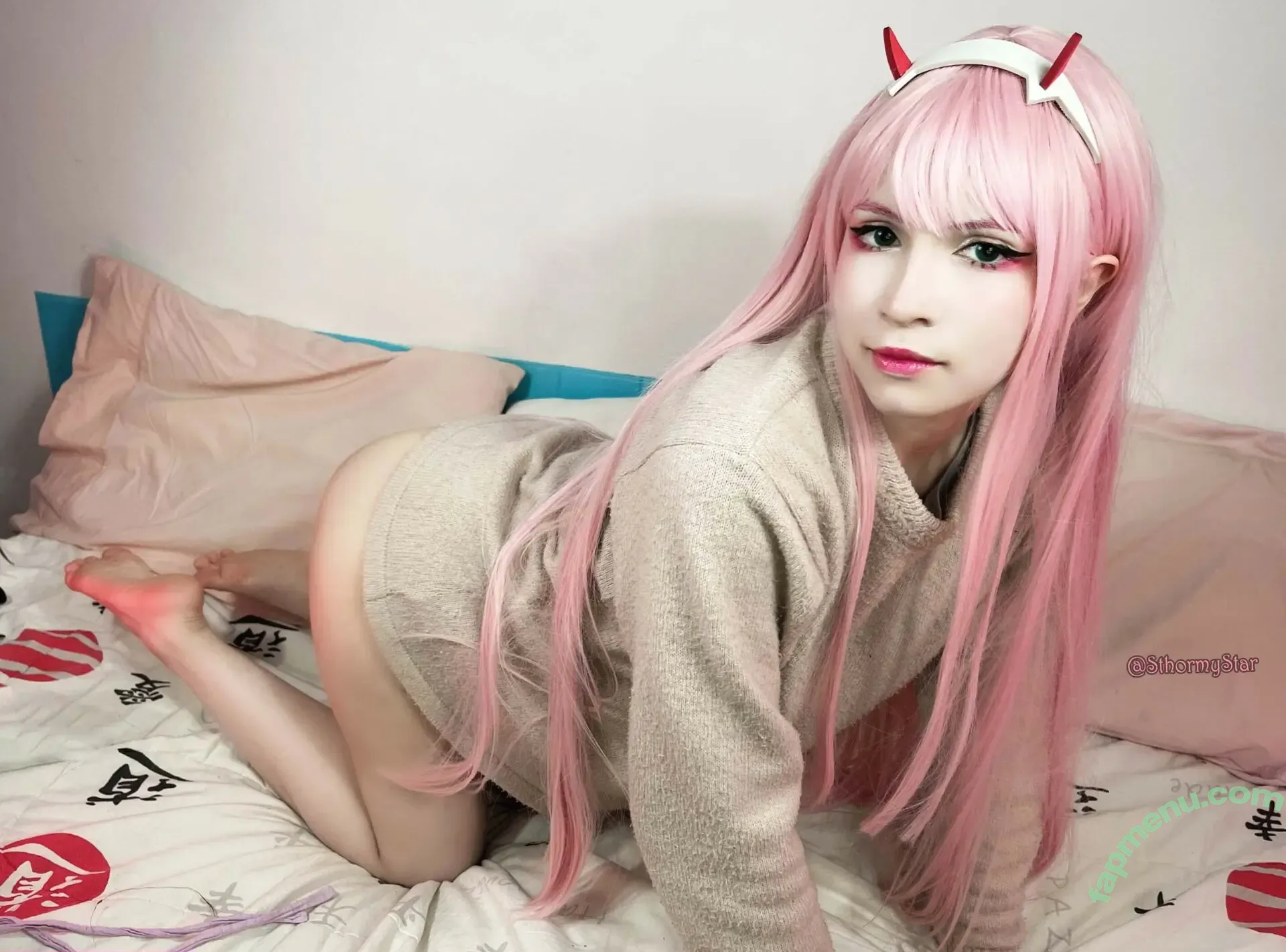 Sthormyy nude photo #0003 (Sthormyy)