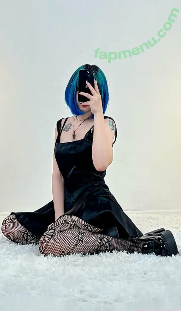 Sthormyy nude photo #0118 (Sthormyy)